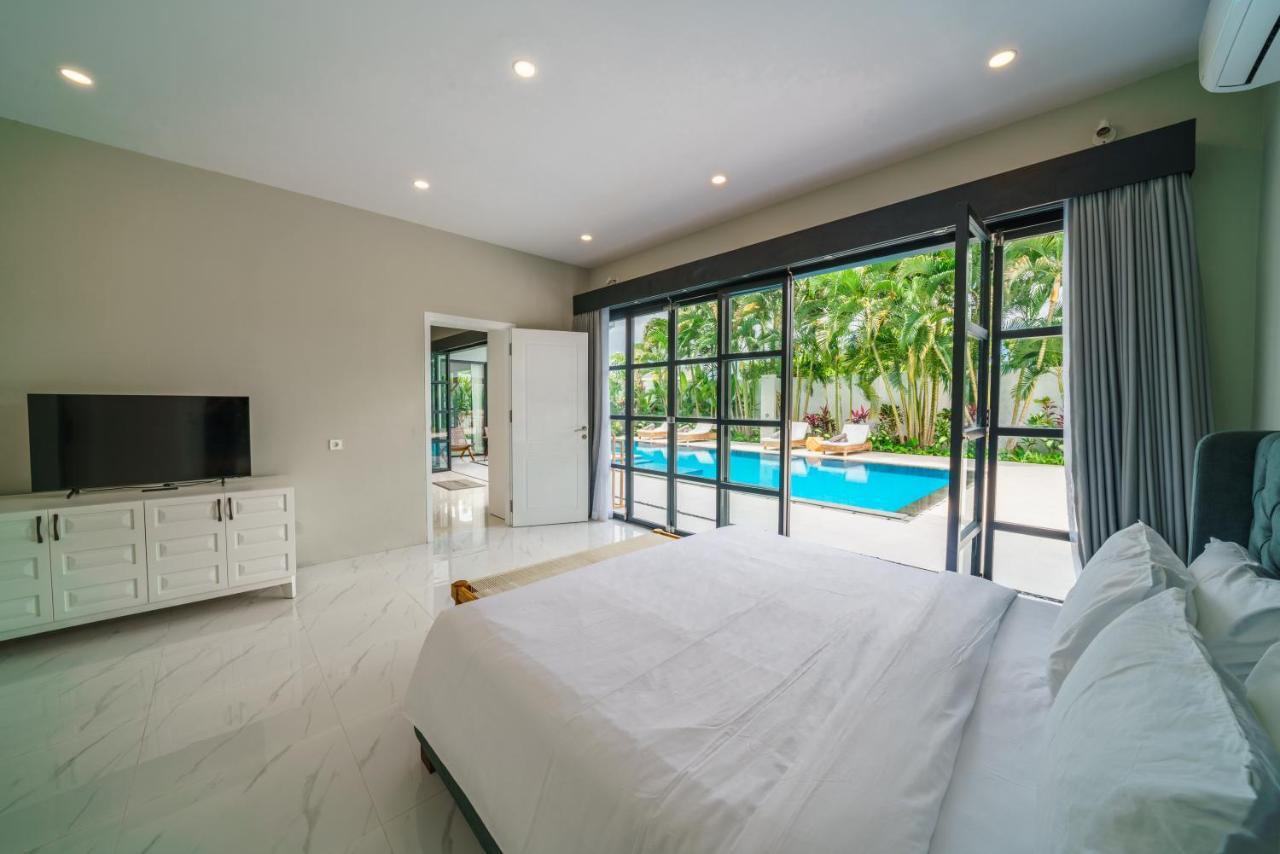 Villa Okenada - Modern 5-Bedroom Pool Villa In Berawa! Чангу Экстерьер фото
